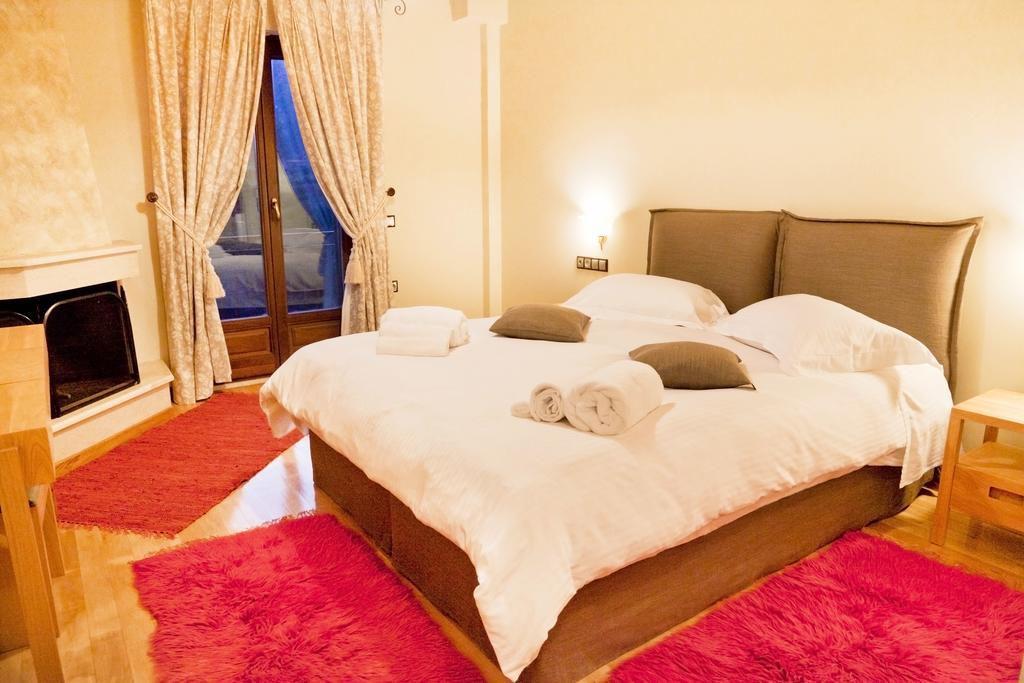 Hotel Elova Zátouna Esterno foto